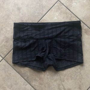 Size 8 Lululemon Boogie Shorts